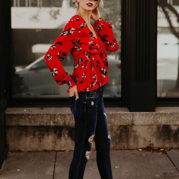 Floral blouse - Picture 5 of 8